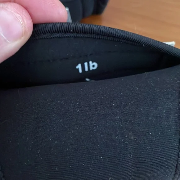 1 Pound Hand Weights Set with Reflection handles - Picture 3 of 4